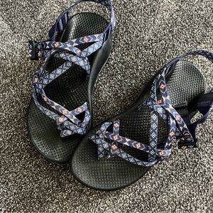 Chaco Classic Wink Navy Blue Toe Loop Strap Sandals Women's Size 8